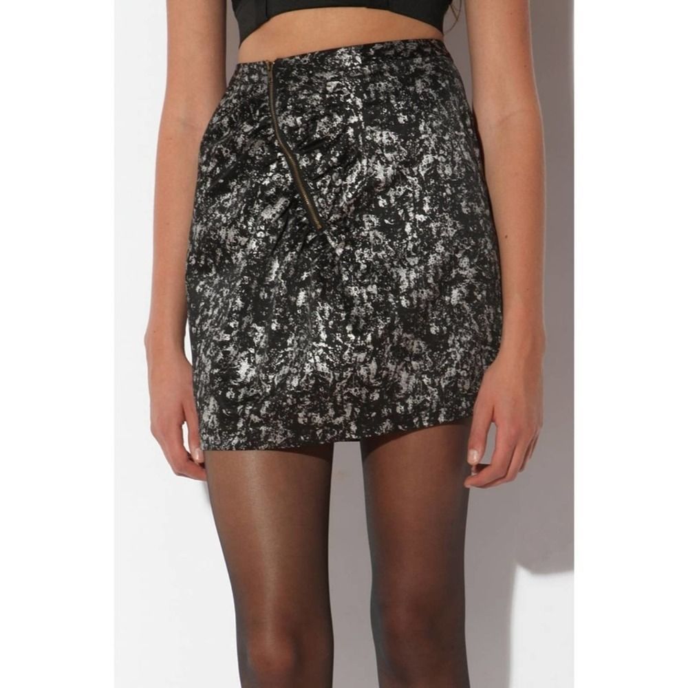 Silence + Noise Urban Outfitters Zipper Cinched Party Skirt